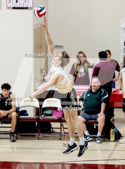 Thumbnail 3 in Del Oro @ Whitney photogallery.