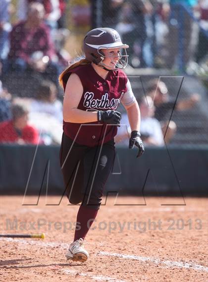 Thumbnail 3 in Mullen vs Berthoud (CHSAA 4A Playoffs) photogallery.