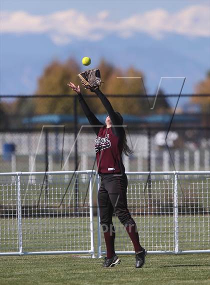 Thumbnail 3 in Mullen vs Berthoud (CHSAA 4A Playoffs) photogallery.