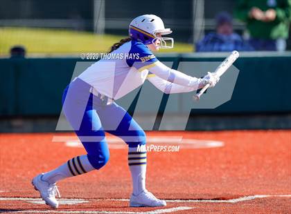Thumbnail 2 in Azle vs Brock (Brock Classic) photogallery.