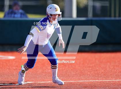 Thumbnail 1 in Azle vs Brock (Brock Classic) photogallery.