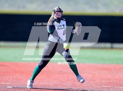 Thumbnail 2 in Azle vs Brock (Brock Classic) photogallery.