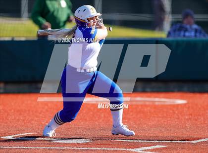 Thumbnail 2 in Azle vs Brock (Brock Classic) photogallery.
