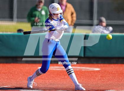 Thumbnail 3 in Azle vs Brock (Brock Classic) photogallery.
