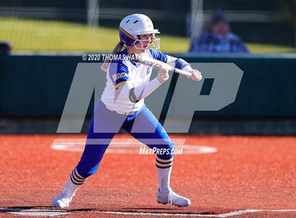Thumbnail 2 in Azle vs Brock (Brock Classic) photogallery.