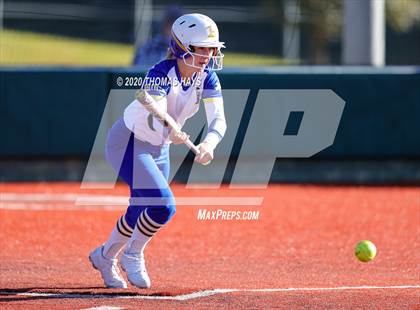 Thumbnail 1 in Azle vs Brock (Brock Classic) photogallery.