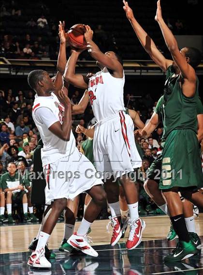 Thumbnail 3 in Etiwanda vs. Long Beach Poly (CIF SS D1AA Playoffs) photogallery.