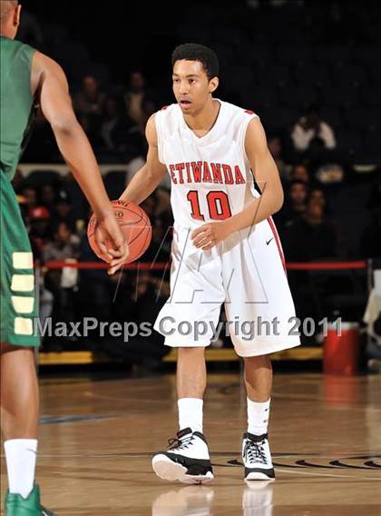 Thumbnail 3 in Etiwanda vs. Long Beach Poly (CIF SS D1AA Playoffs) photogallery.