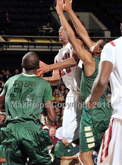 Thumbnail 3 in Etiwanda vs. Long Beach Poly (CIF SS D1AA Playoffs) photogallery.