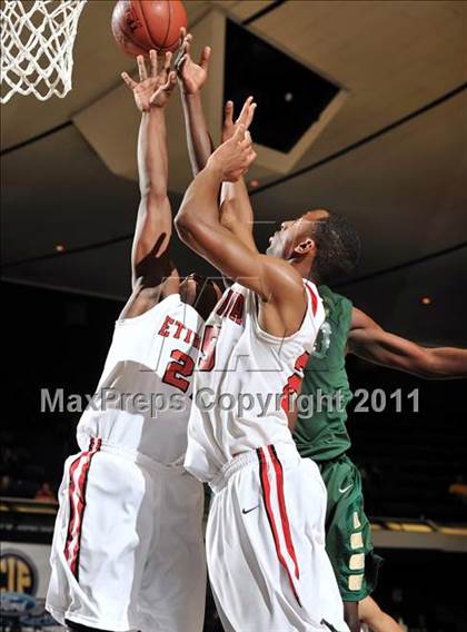 Thumbnail 3 in Etiwanda vs. Long Beach Poly (CIF SS D1AA Playoffs) photogallery.
