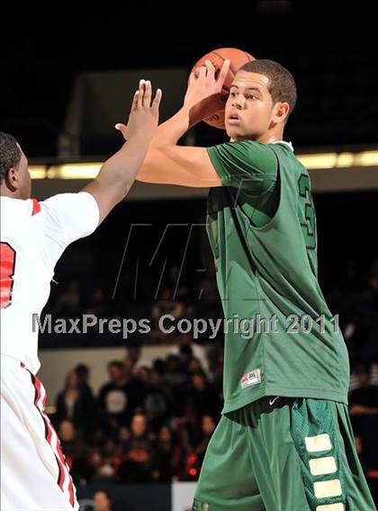 Thumbnail 2 in Etiwanda vs. Long Beach Poly (CIF SS D1AA Playoffs) photogallery.