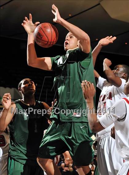 Thumbnail 2 in Etiwanda vs. Long Beach Poly (CIF SS D1AA Playoffs) photogallery.