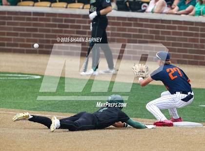 Thumbnail 2 in Westfield vs. Harrison IHSAA Class 4A Baseball Regional Championship photogallery.