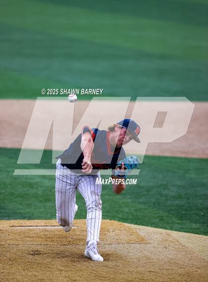Thumbnail 1 in Westfield vs. Harrison IHSAA Class 4A Baseball Regional Championship photogallery.
