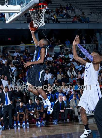 Thumbnail 2 in Lincoln vs. Estacado  photogallery.