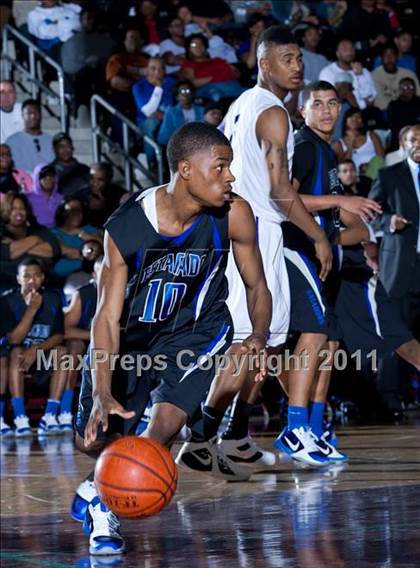 Thumbnail 1 in Lincoln vs. Estacado  photogallery.