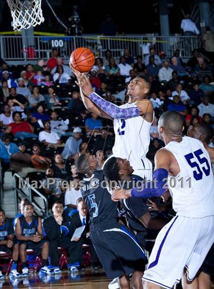Thumbnail 1 in Lincoln vs. Estacado  photogallery.