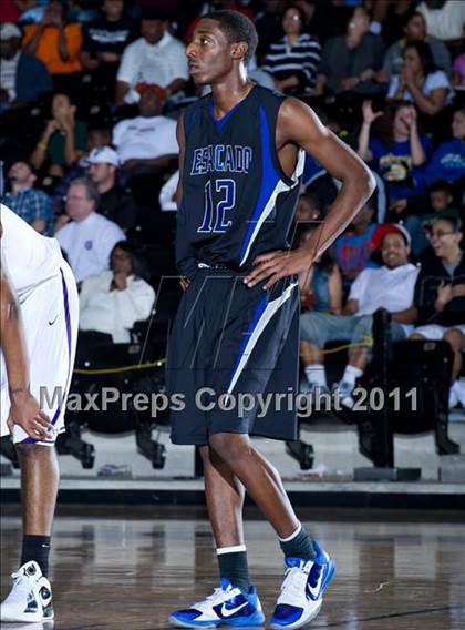 Thumbnail 3 in Lincoln vs. Estacado  photogallery.