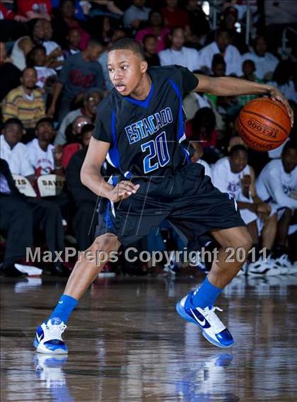 Thumbnail 2 in Lincoln vs. Estacado  photogallery.