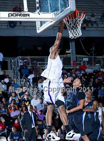 Thumbnail 3 in Lincoln vs. Estacado  photogallery.