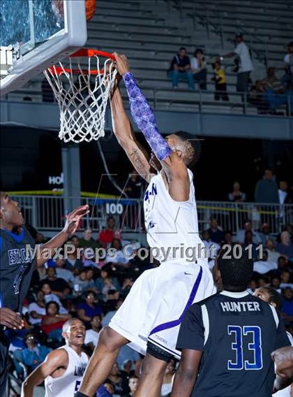 Thumbnail 3 in Lincoln vs. Estacado  photogallery.