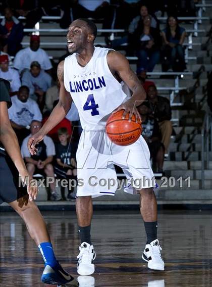Thumbnail 1 in Lincoln vs. Estacado  photogallery.