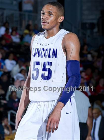 Thumbnail 1 in Lincoln vs. Estacado  photogallery.
