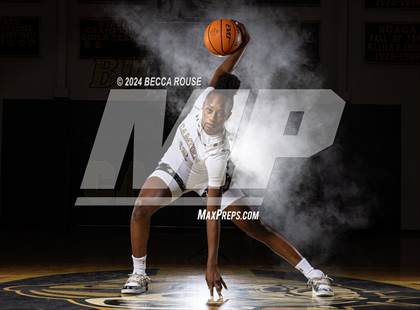 Thumbnail 1 in 2023-2024 Maxpreps National Female Player of the Year (Joyce Edwards) photogallery.