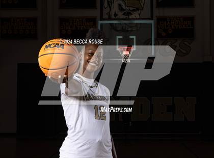 Thumbnail 1 in 2023-2024 Maxpreps National Female Player of the Year (Joyce Edwards) photogallery.
