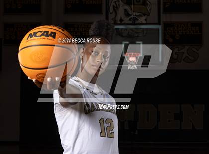 Thumbnail 2 in 2023-2024 Maxpreps National Female Player of the Year (Joyce Edwards) photogallery.
