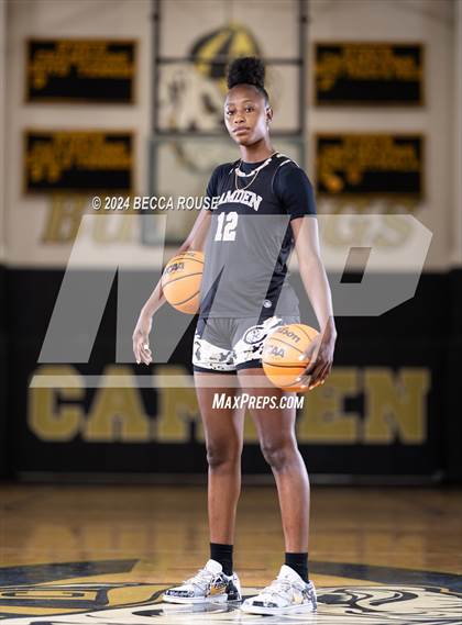 Thumbnail 2 in 2023-2024 Maxpreps National Female Player of the Year (Joyce Edwards) photogallery.