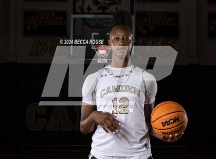 Thumbnail 2 in 2023-2024 Maxpreps National Female Player of the Year (Joyce Edwards) photogallery.
