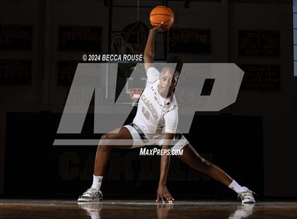 Thumbnail 3 in 2023-2024 Maxpreps National Female Player of the Year (Joyce Edwards) photogallery.