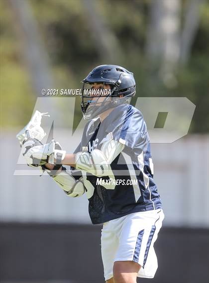 Thumbnail 1 in Crescenta Valley @ Calabasas photogallery.