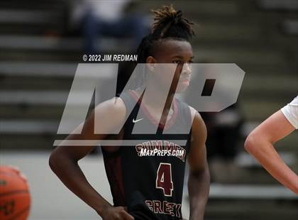 Thumbnail 3 in Cypress Creek vs. Summer Creek (McDonald's Texas Invitational) photogallery.