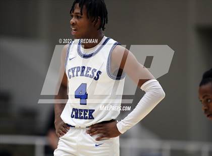 Thumbnail 2 in Cypress Creek vs. Summer Creek (McDonald's Texas Invitational) photogallery.