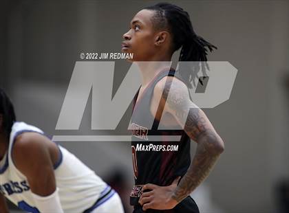 Thumbnail 2 in Cypress Creek vs. Summer Creek (McDonald's Texas Invitational) photogallery.