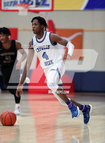 Thumbnail 3 in Cypress Creek vs. Summer Creek (McDonald's Texas Invitational) photogallery.