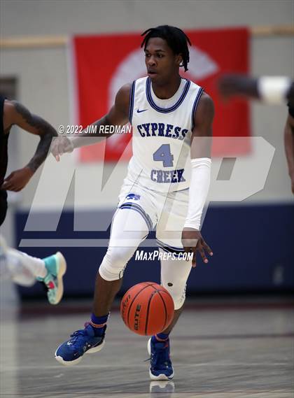 Thumbnail 2 in Cypress Creek vs. Summer Creek (McDonald's Texas Invitational) photogallery.