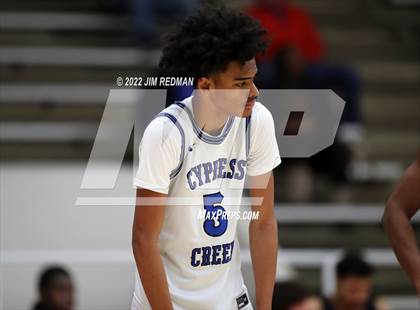 Thumbnail 1 in Cypress Creek vs. Summer Creek (McDonald's Texas Invitational) photogallery.