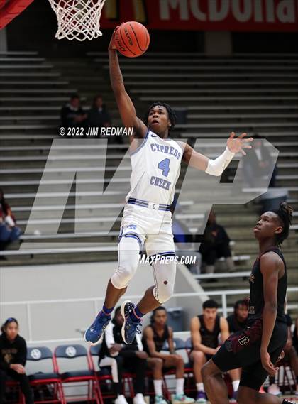 Thumbnail 1 in Cypress Creek vs. Summer Creek (McDonald's Texas Invitational) photogallery.