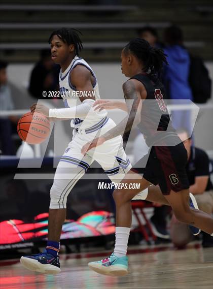 Thumbnail 2 in Cypress Creek vs. Summer Creek (McDonald's Texas Invitational) photogallery.
