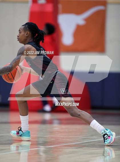 Thumbnail 2 in Cypress Creek vs. Summer Creek (McDonald's Texas Invitational) photogallery.