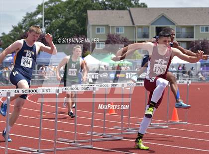 Thumbnail 1 in WIAA 2A Track & Field Finals photogallery.
