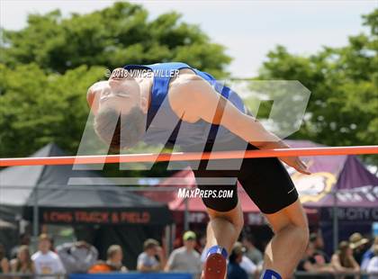 Thumbnail 1 in WIAA 2A Track & Field Finals photogallery.