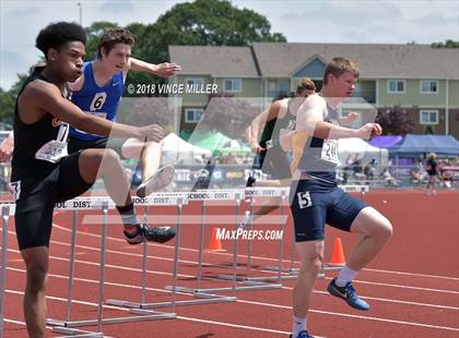 Thumbnail 2 in WIAA 2A Track & Field Finals photogallery.