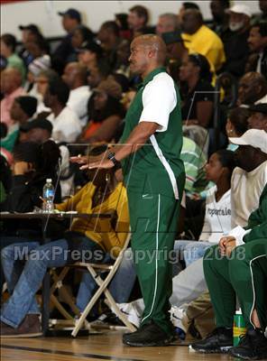 Thumbnail 1 in Lynwood vs. Poly (CIF SS Playoffs) photogallery.