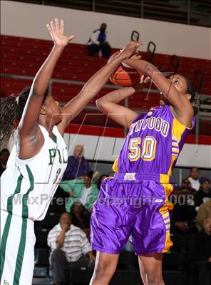 Thumbnail 1 in Lynwood vs. Poly (CIF SS Playoffs) photogallery.