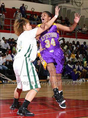 Thumbnail 1 in Lynwood vs. Poly (CIF SS Playoffs) photogallery.
