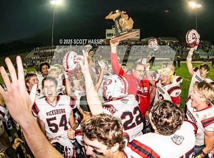 Thumbnail 3 in Portland vs. Vicksburg (MHSAA Div-4 Regional FINAL) photogallery.